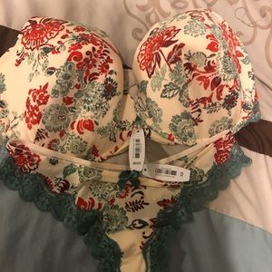 Brand new adore me set